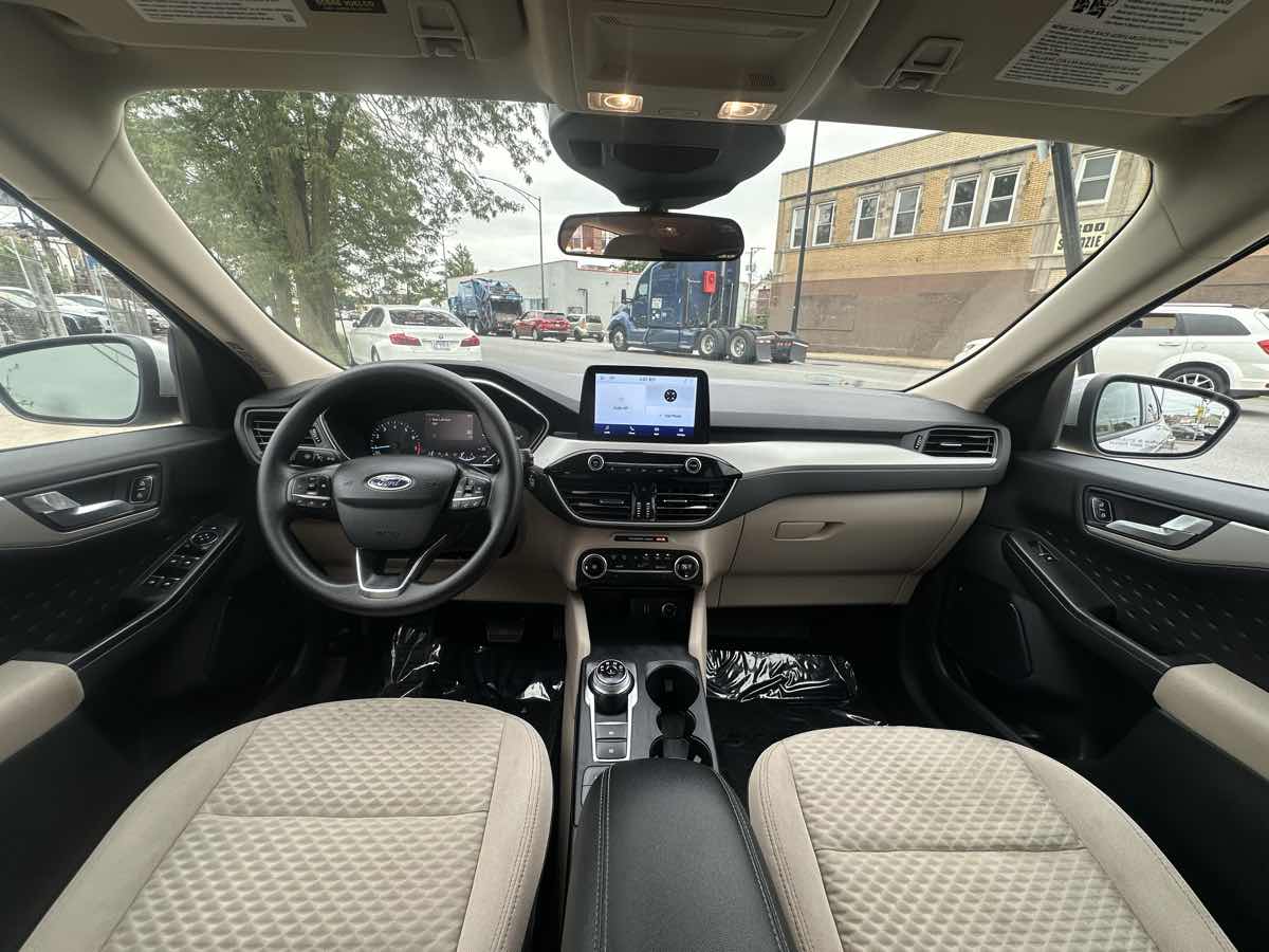 2020 Ford Escape SE photo 7