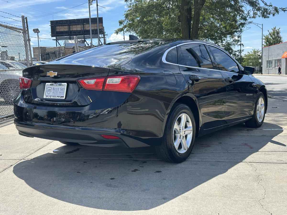 2024 Chevrolet Malibu LS photo 3