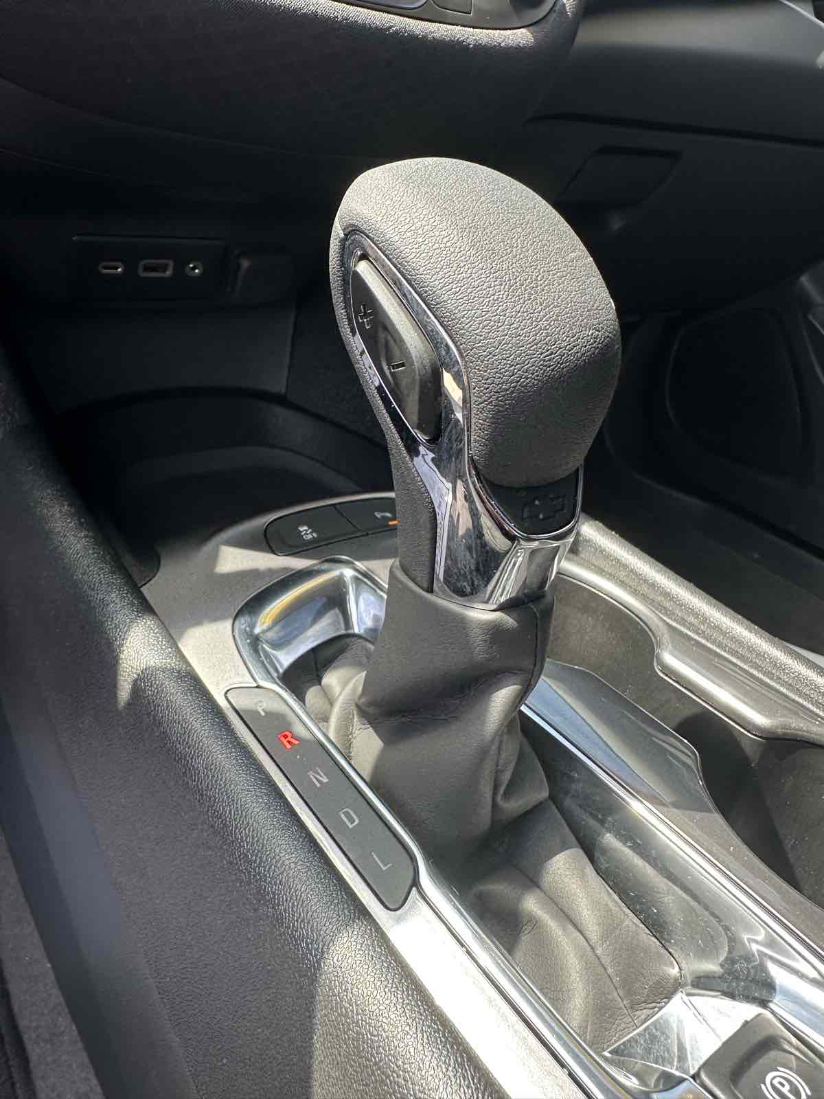 2024 Chevrolet Malibu LS photo 17