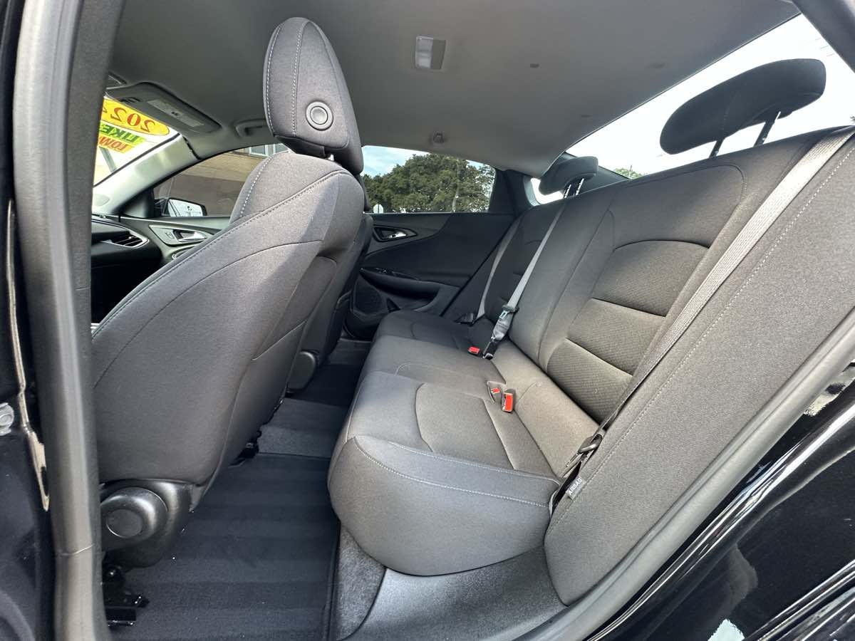 2024 Chevrolet Malibu LS photo 25