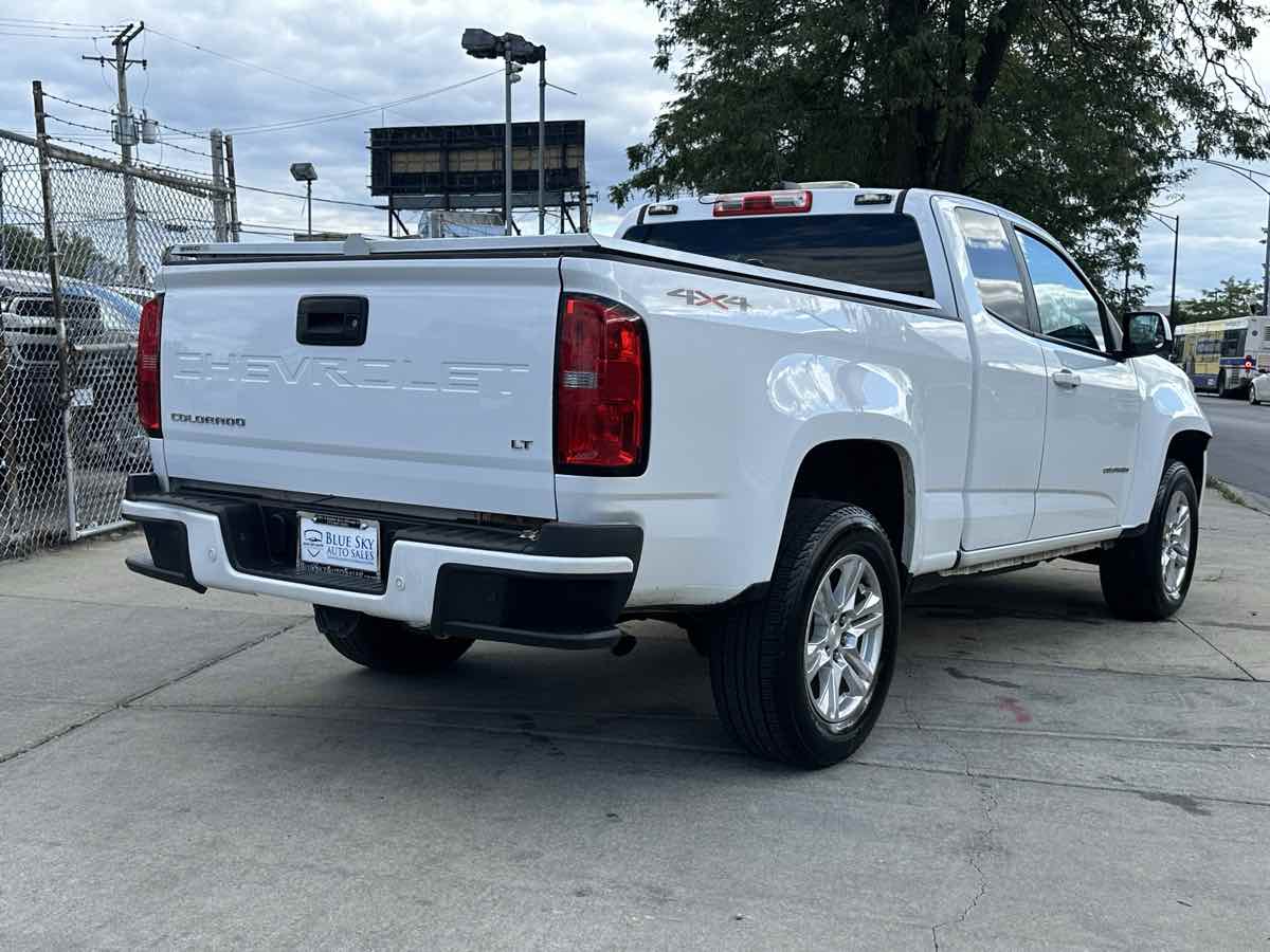 2021 Chevrolet Colorado LT photo 5