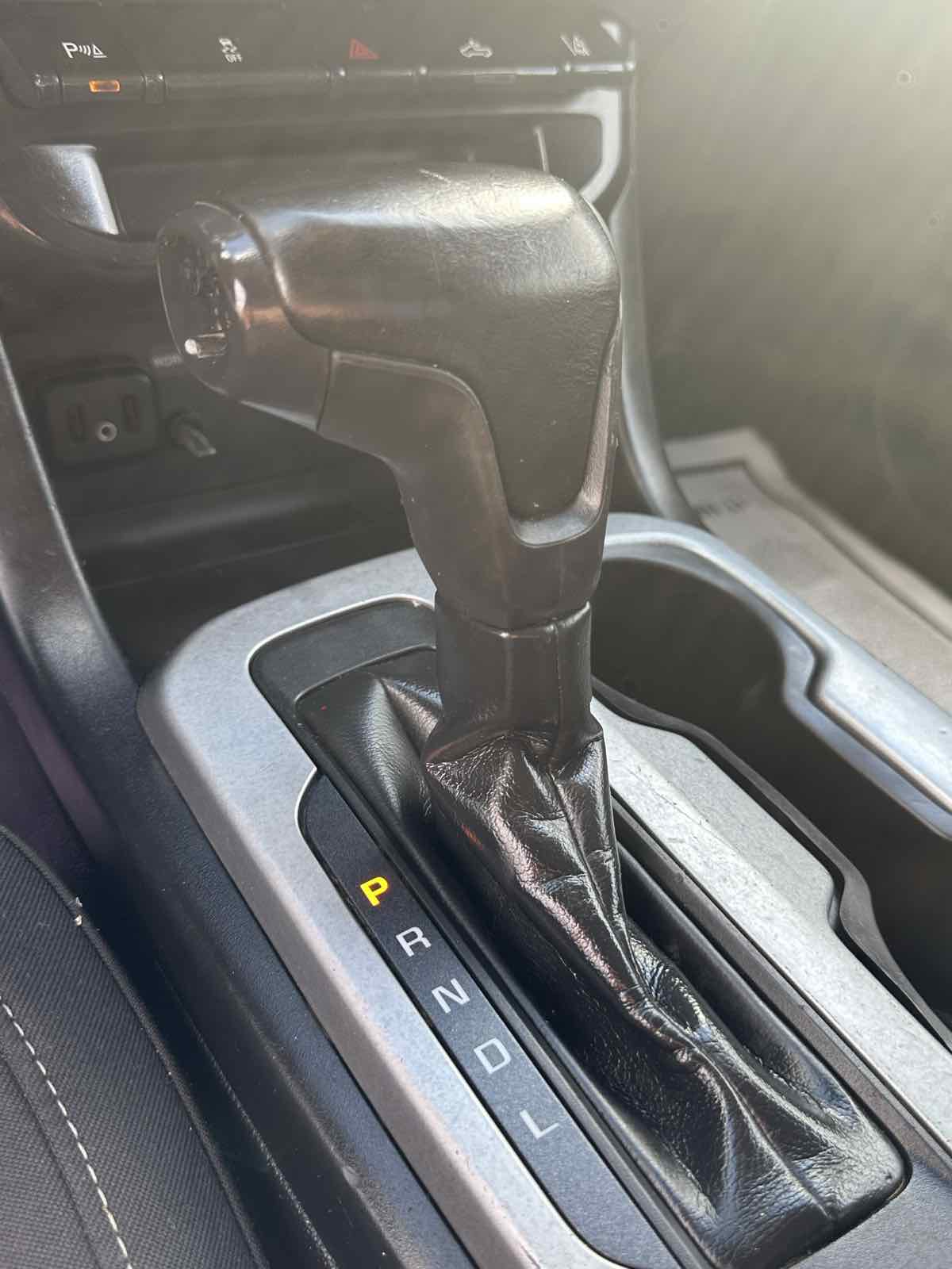 2021 Chevrolet Colorado LT photo 19