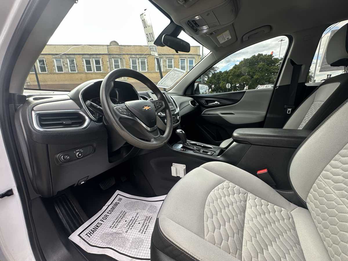 2019 Chevrolet Equinox LT photo 10
