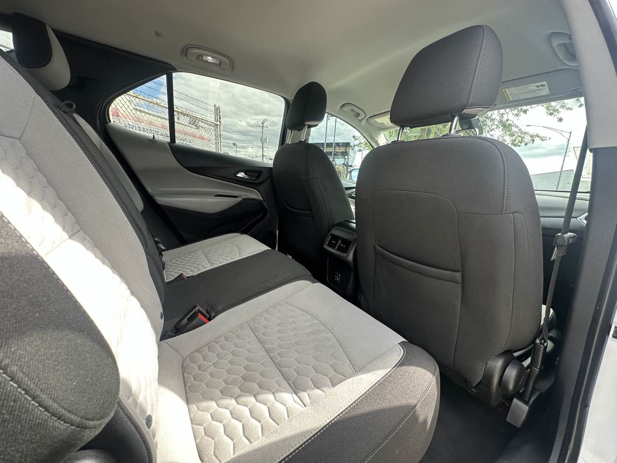 2019 Chevrolet Equinox LT photo 20