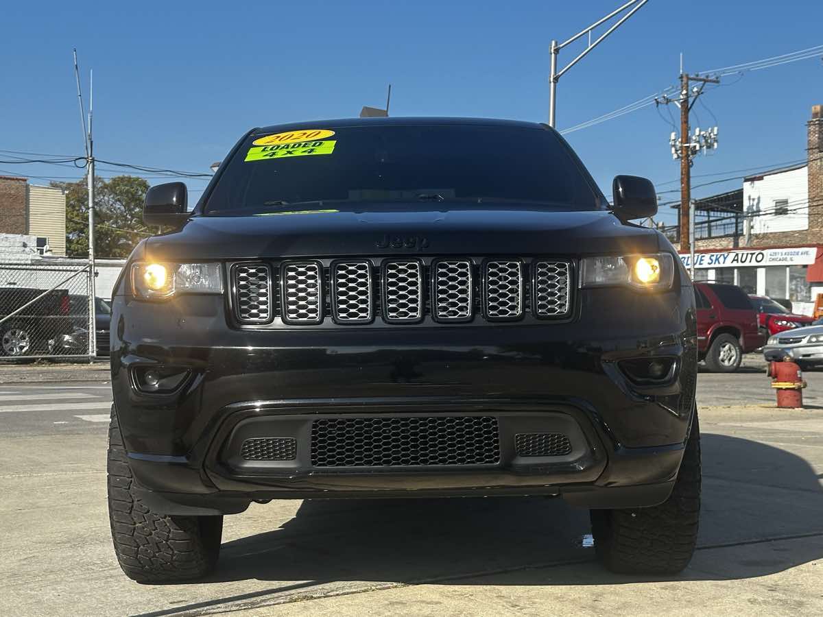 2020 Jeep Grand Cherokee Altitude photo 2