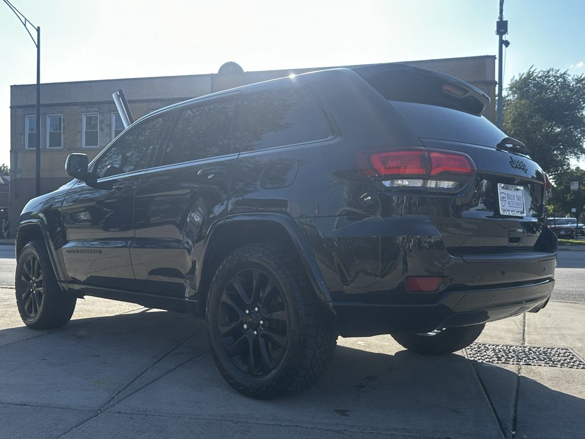 2020 Jeep Grand Cherokee Altitude photo 5