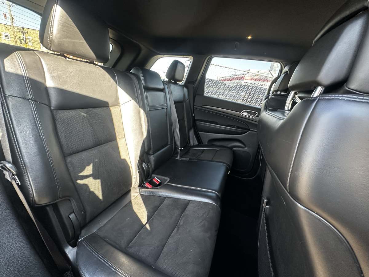 2020 Jeep Grand Cherokee Altitude photo 23