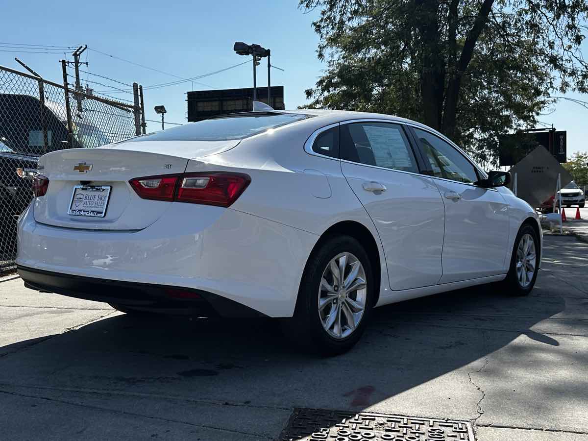 2023 Chevrolet Malibu 1LT photo 4