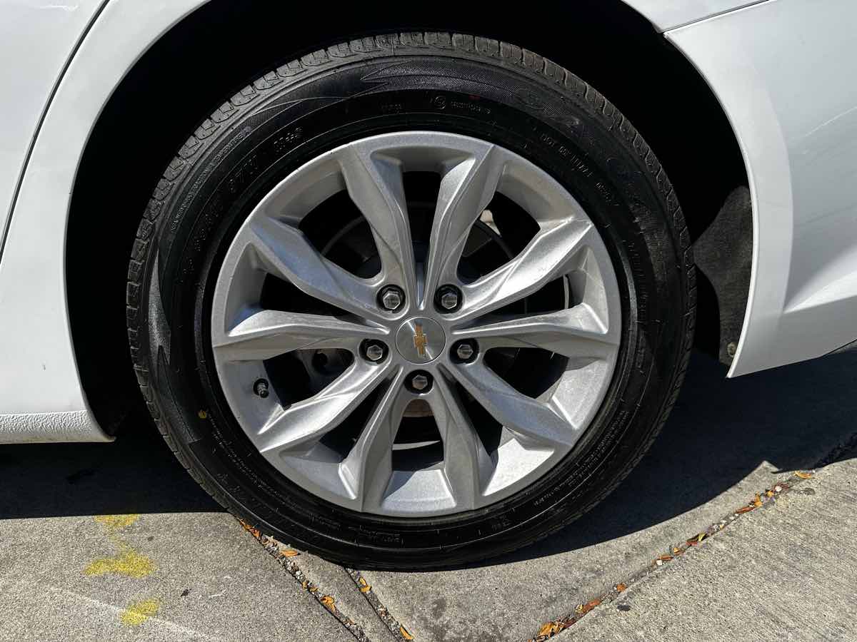 2023 Chevrolet Malibu 1LT photo 8