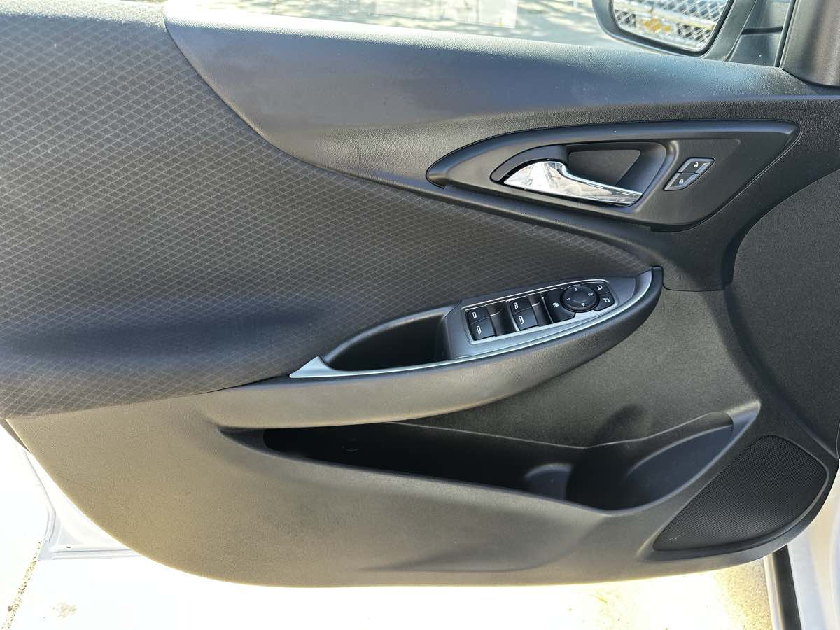 2023 Chevrolet Malibu 1LT photo 9