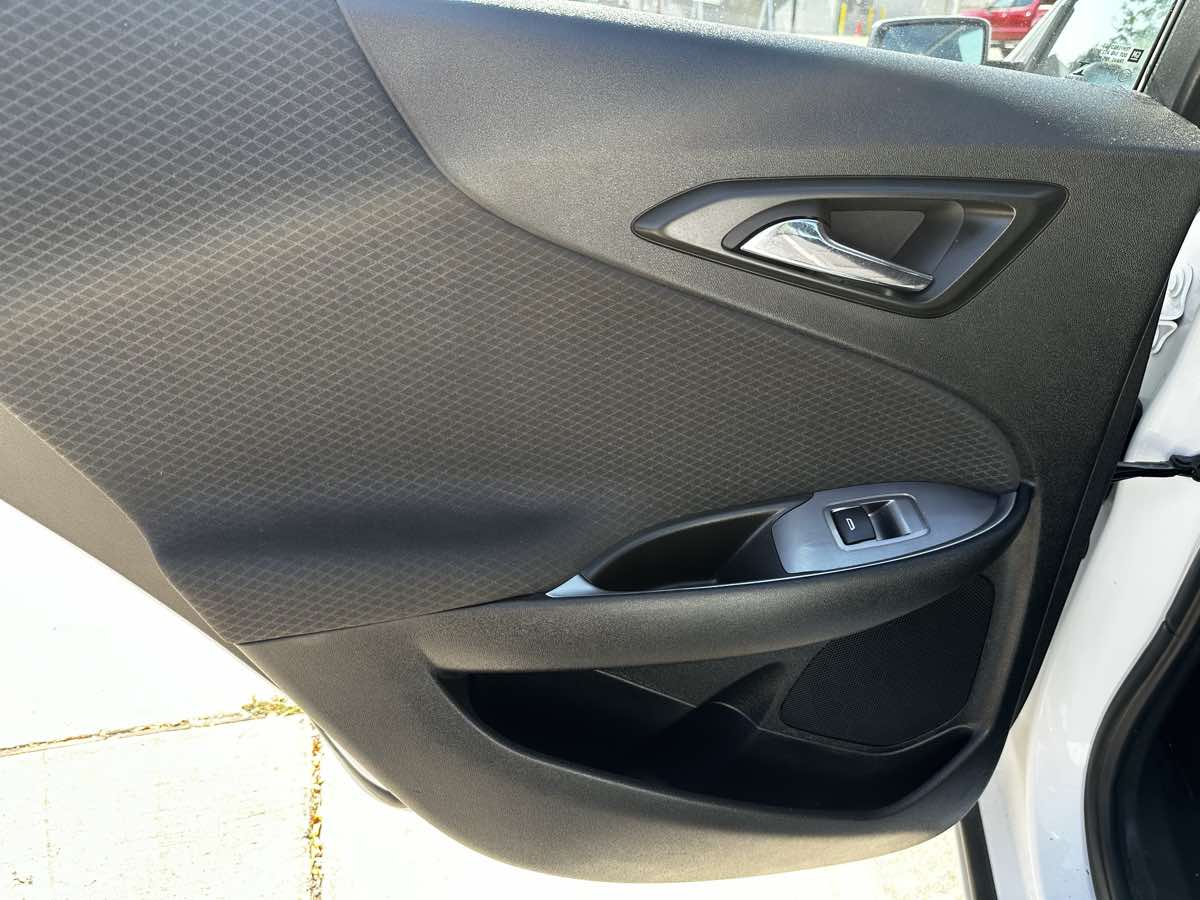 2023 Chevrolet Malibu 1LT photo 13