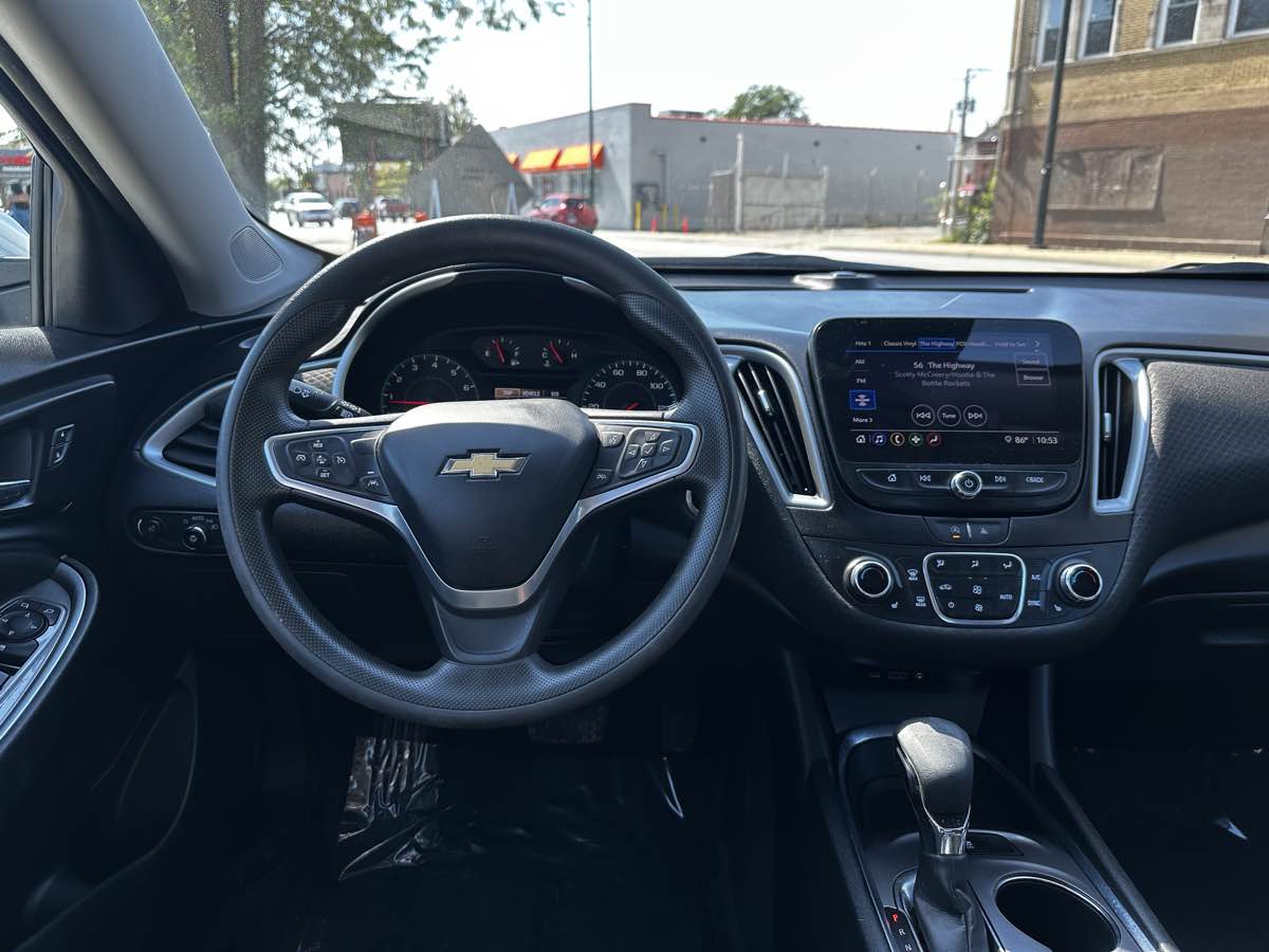 2023 Chevrolet Malibu 1LT photo 14