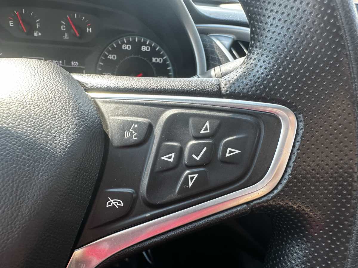 2023 Chevrolet Malibu 1LT photo 24