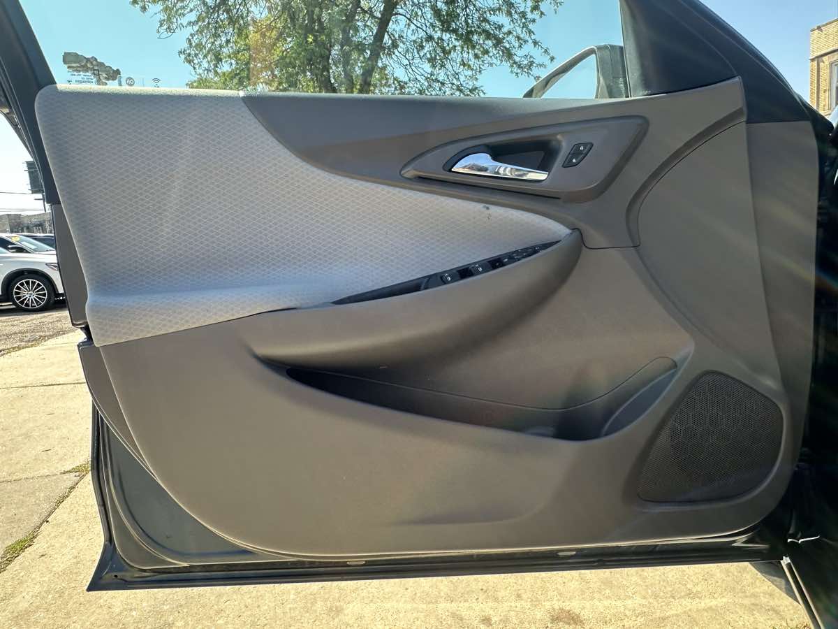 2019 Chevrolet Malibu LS photo 8