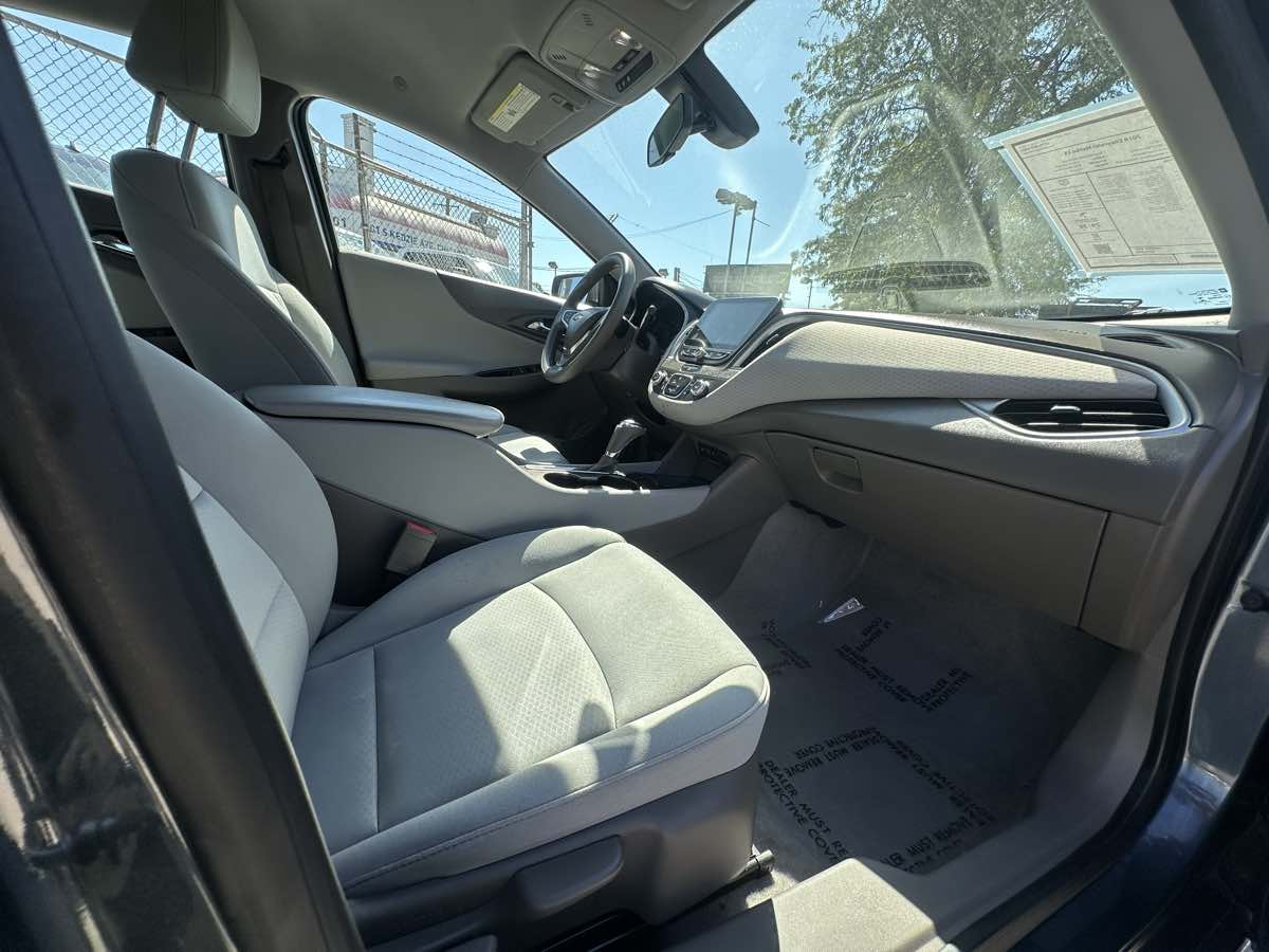 2019 Chevrolet Malibu LS photo 18