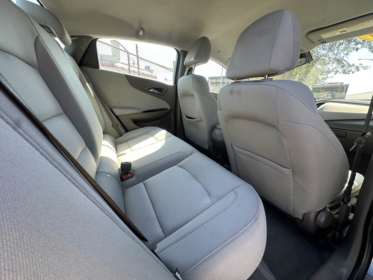 2019 Chevrolet Malibu LS photo 20