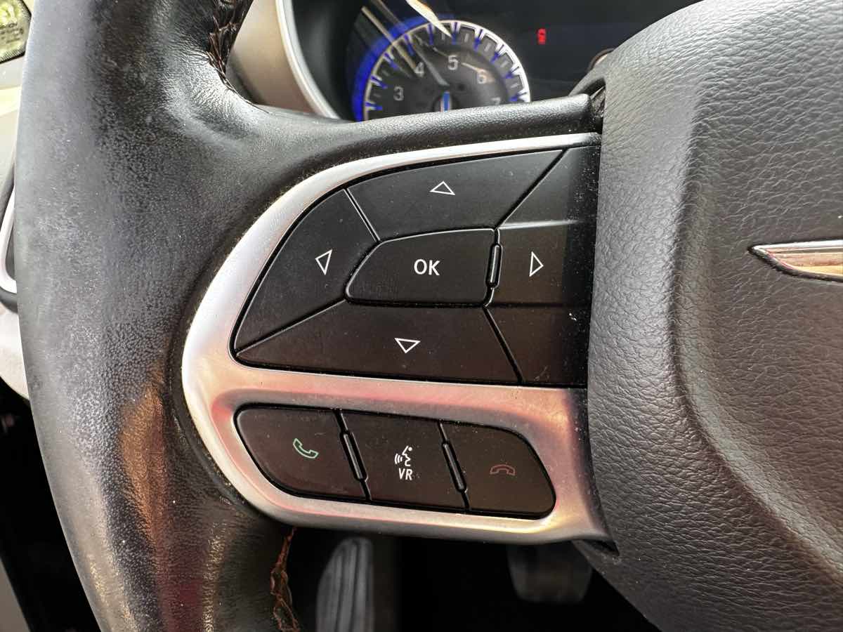2019 Chrysler Pacifica Touring L photo 22