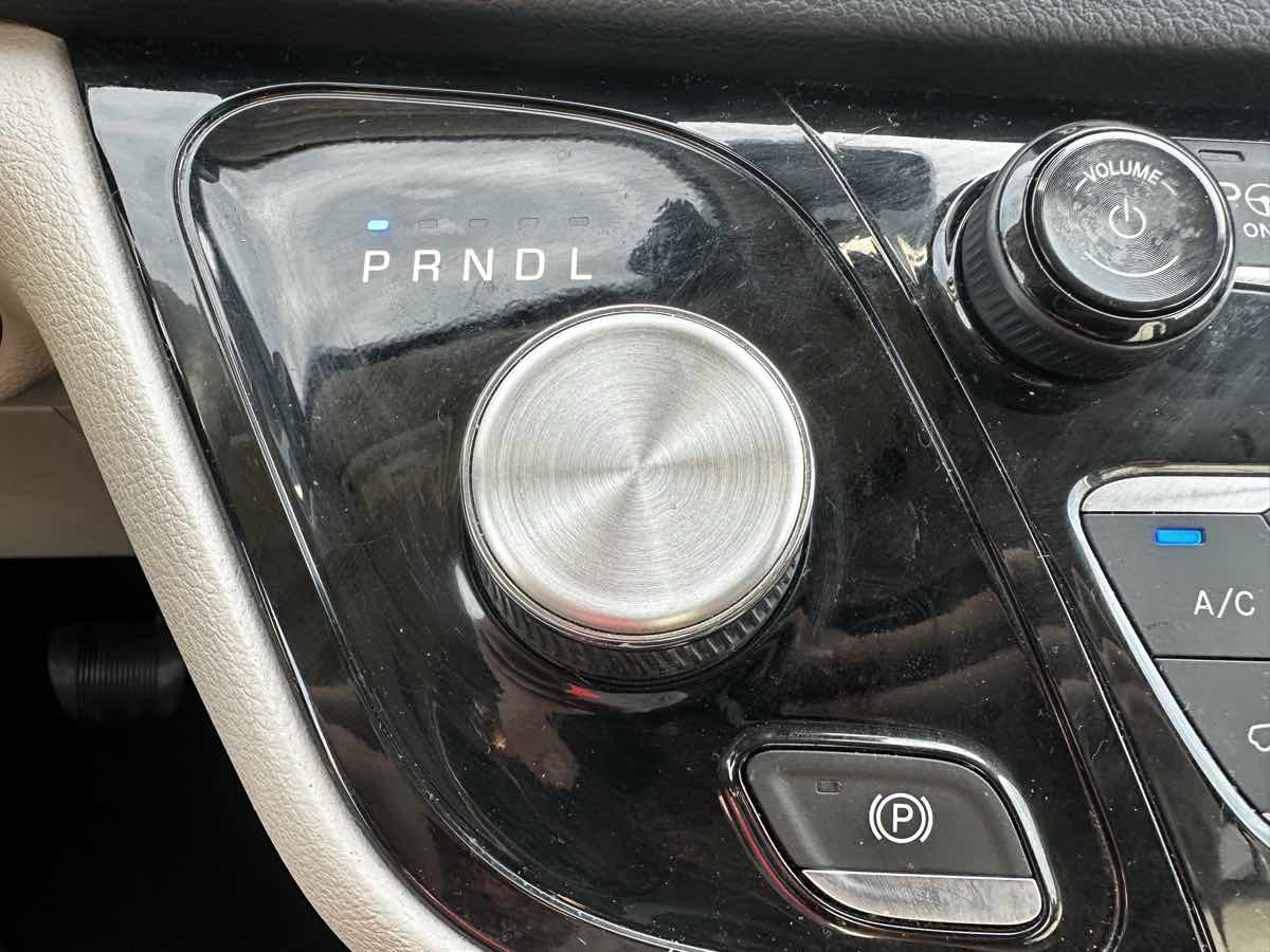 2019 Chrysler Pacifica Touring L photo 28