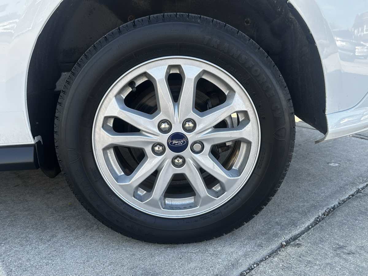 2020 Ford Transit Connect XLT - Photo 6