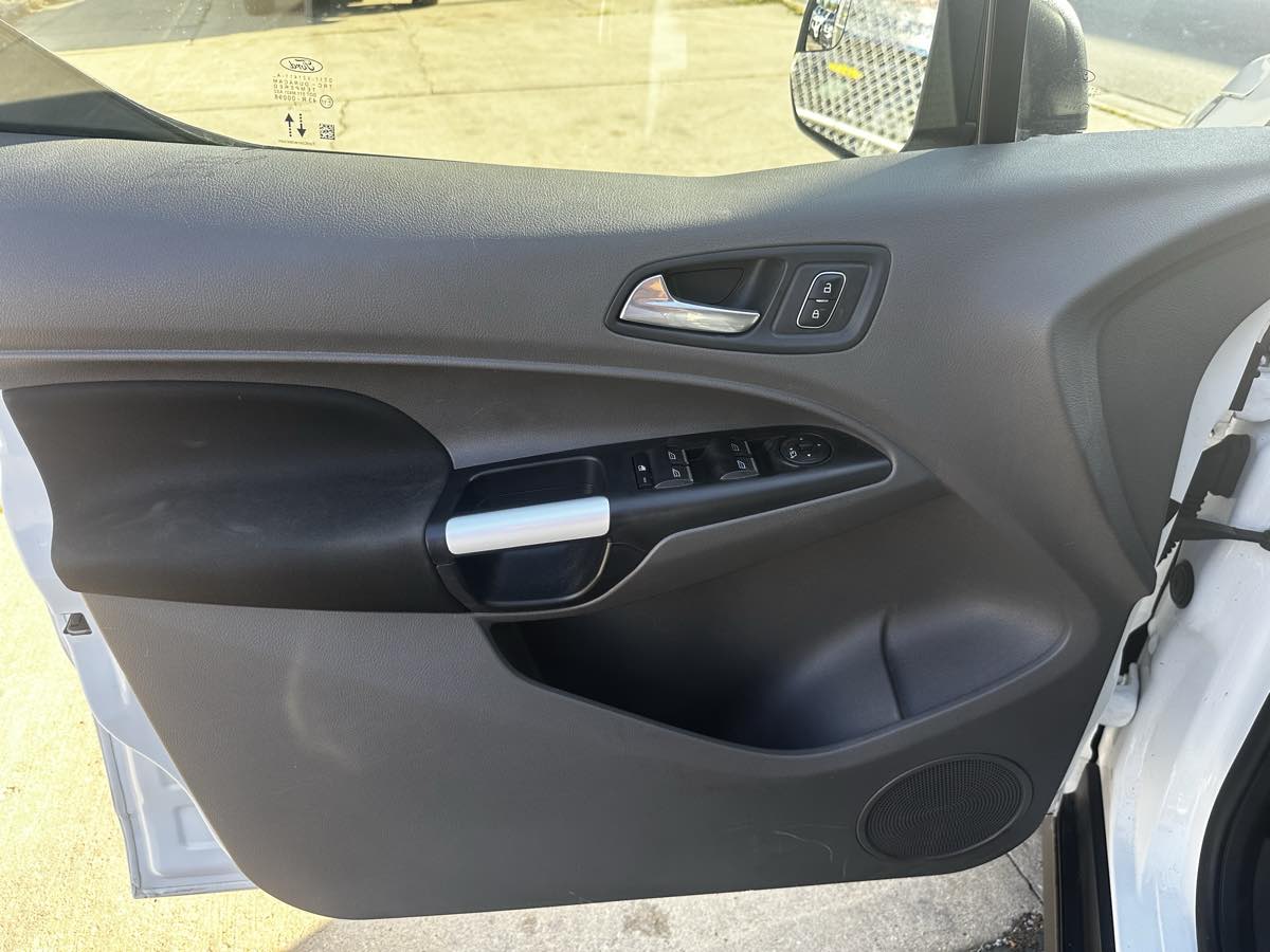 2020 Ford Transit Connect XLT - Photo 7