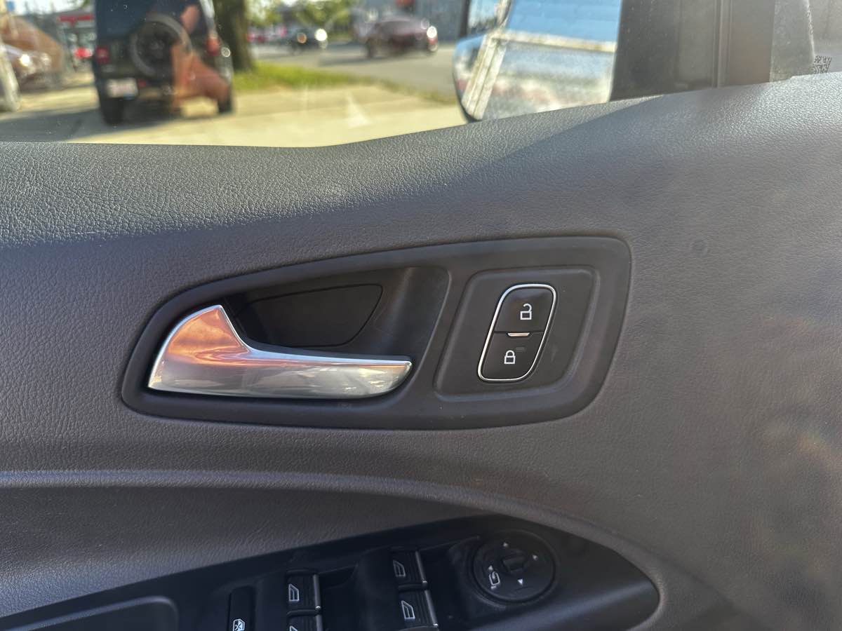 2020 Ford Transit Connect XLT - Photo 8