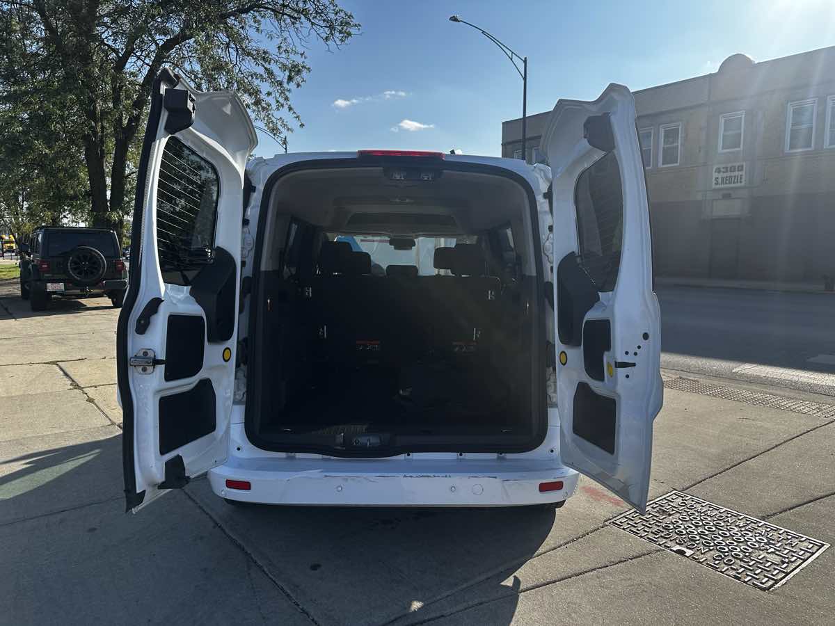 2020 Ford Transit Connect XLT - Photo 17