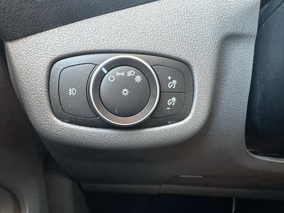 2020 Ford Transit Connect XLT - Photo 27