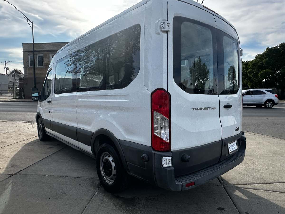 2017 Ford Transit XL photo 2