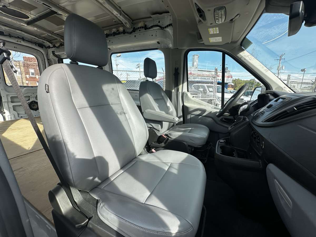 2017 Ford Transit XL photo 12