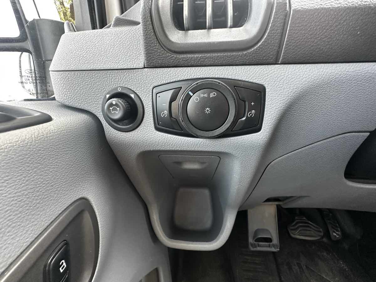 2017 Ford Transit XL photo 17