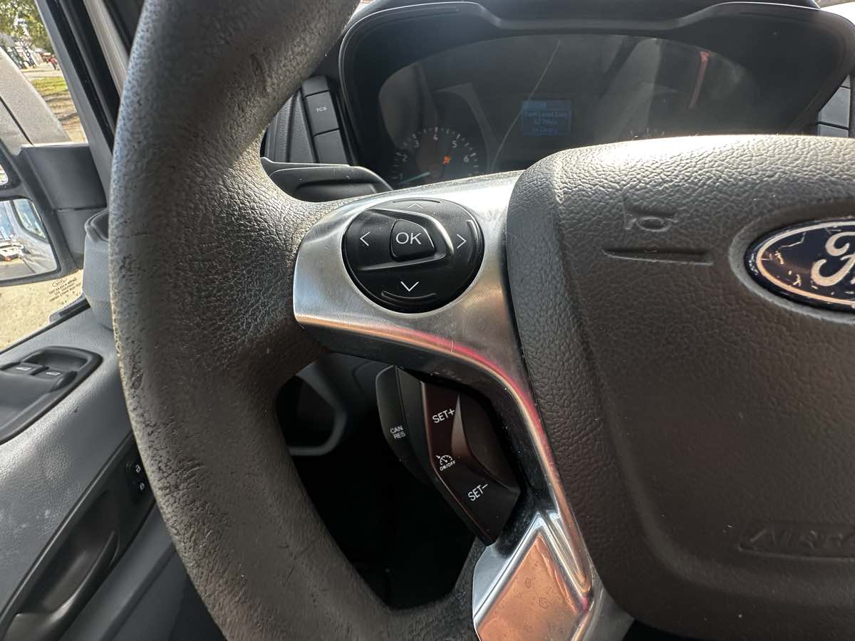 2017 Ford Transit XL photo 18