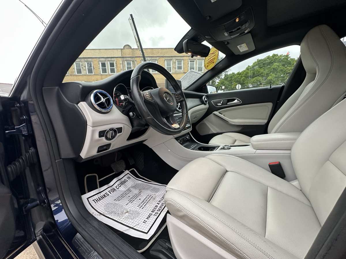2018 Mercedes Benz CLA 250 4MATIC photo 13
