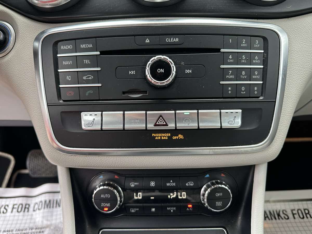 2018 Mercedes Benz CLA 250 4MATIC photo 18