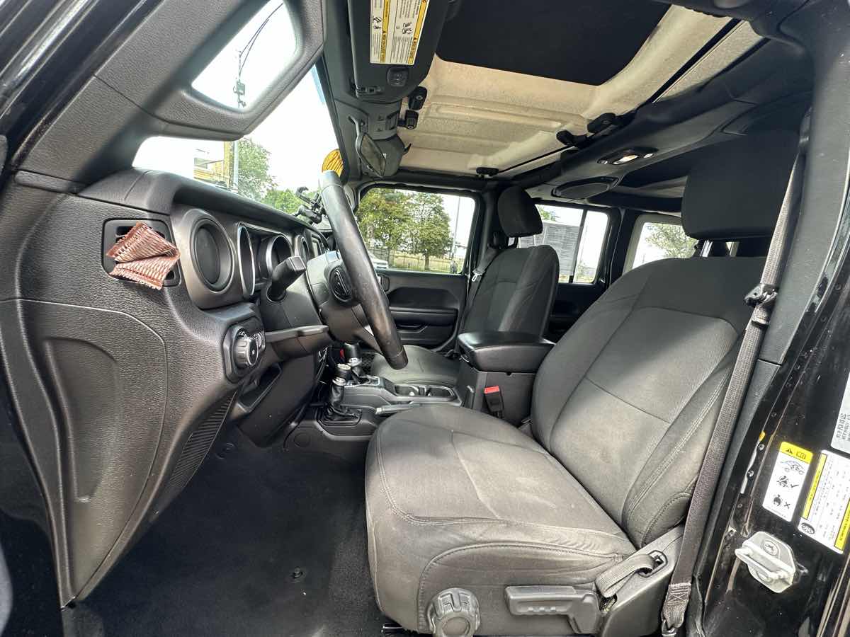 2018 Jeep Wrangler Unlimited Sport S photo 14