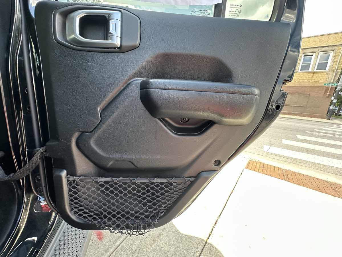 2018 Jeep Wrangler Unlimited Sport S photo 24
