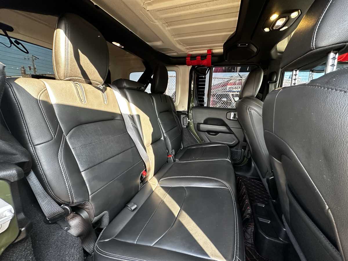 2023 Jeep Wrangler 4xe Sahara photo 25