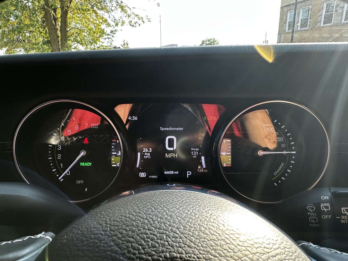 2023 Jeep Wrangler 4xe Sahara photo 29