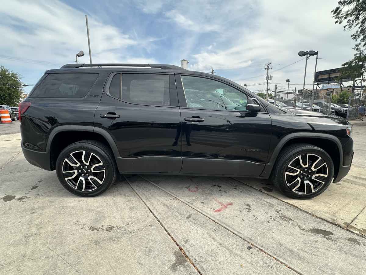 2021 Gmc Acadia SLT Elevation photo 4