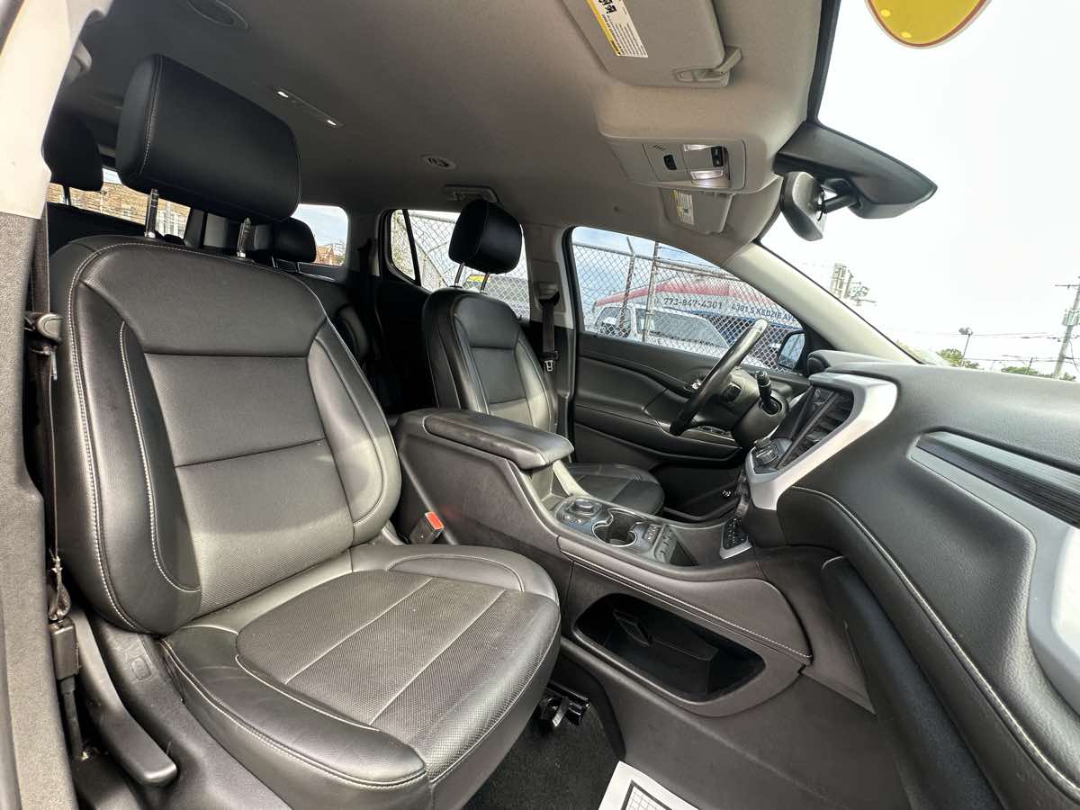 2021 Gmc Acadia SLT Elevation photo 24