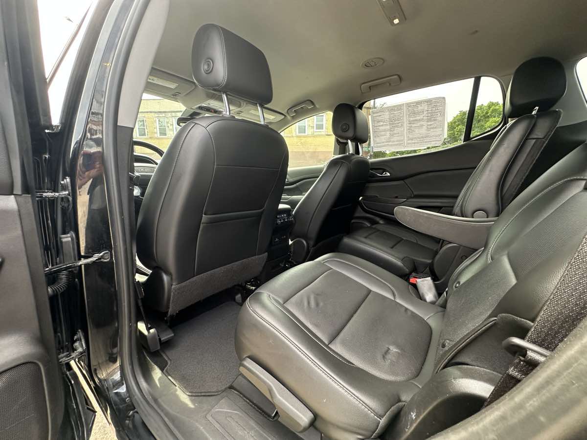 2021 Gmc Acadia SLT Elevation photo 29