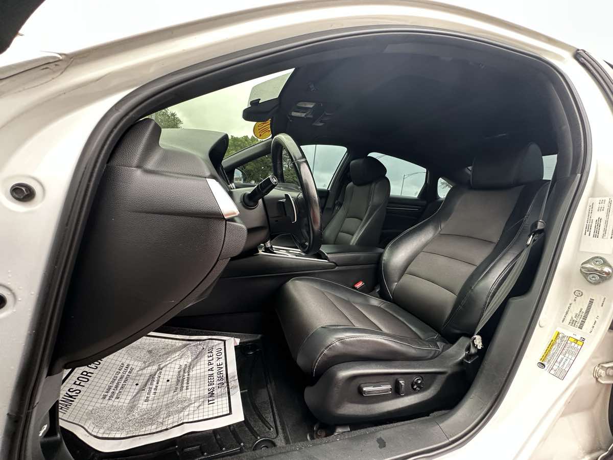 2018 Honda Accord Sport 1.5T photo 13