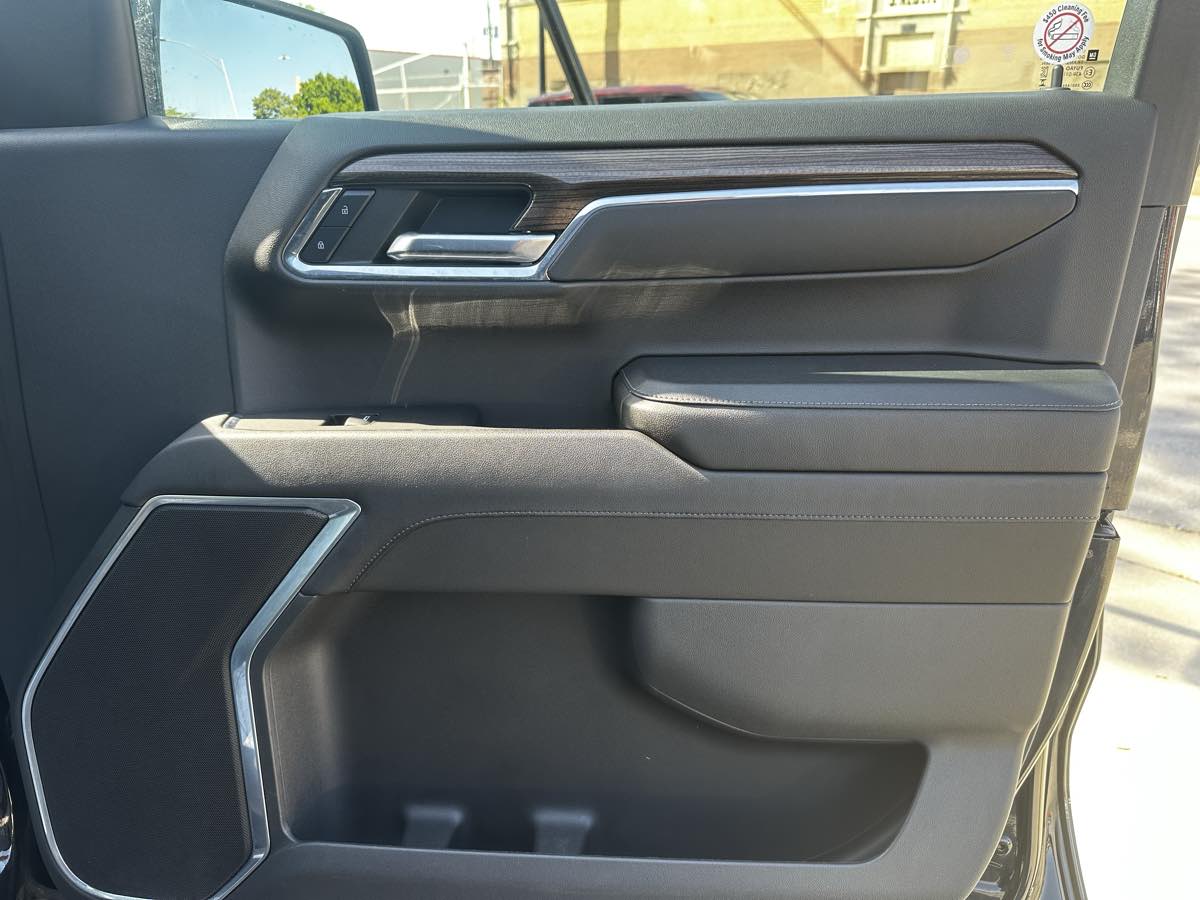 2024 Chevrolet Silverado 1500 LT photo 16