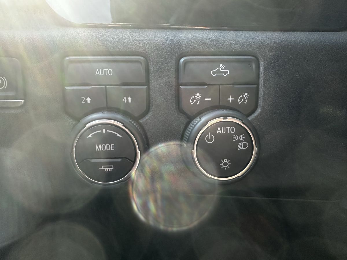 2024 Chevrolet Silverado 1500 LT photo 20