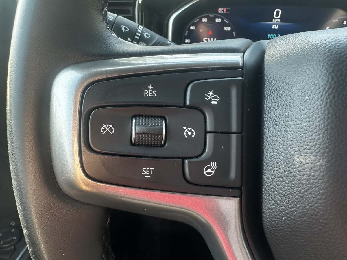 2024 Chevrolet Silverado 1500 LT photo 21