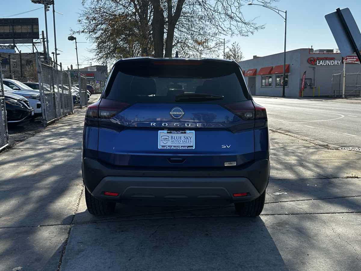 2023 Nissan Rogue SV photo 3