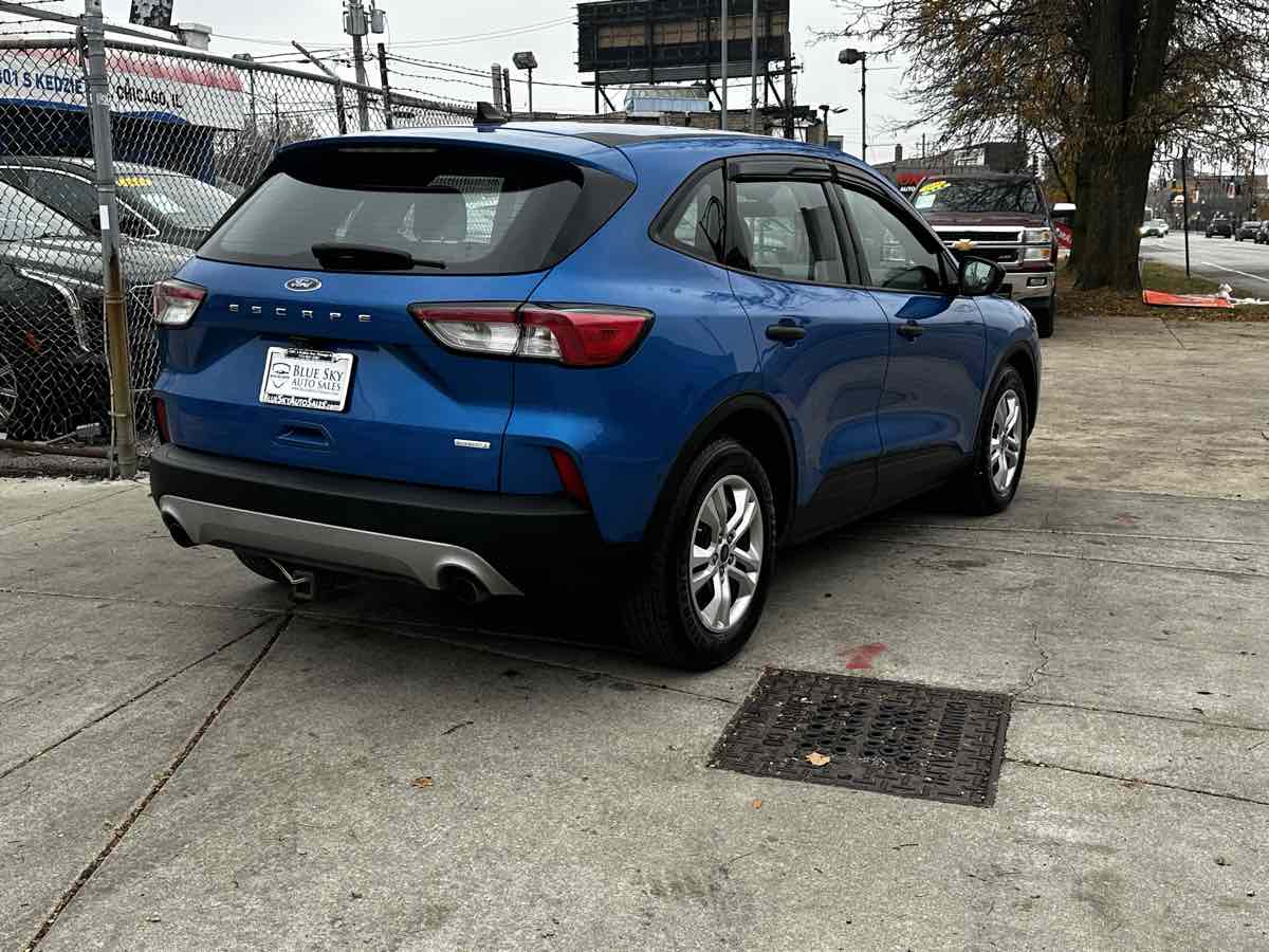 2020 Ford Escape S photo 4