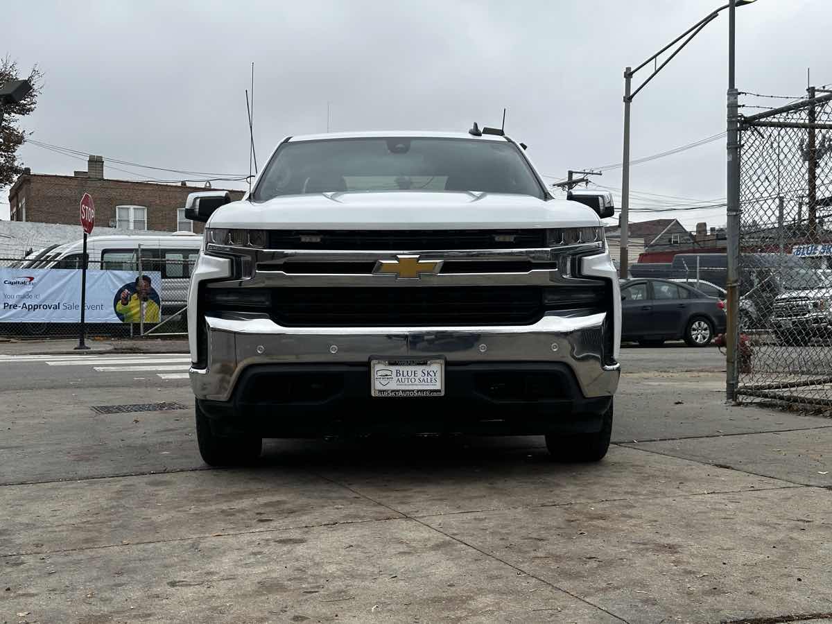 2020 Chevrolet Silverado 1500 LT photo 2