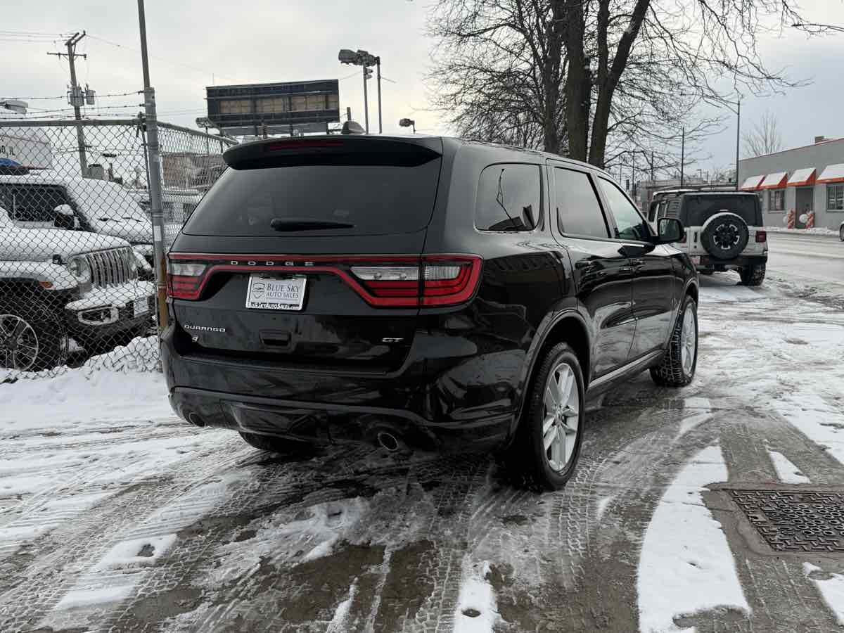 2023 Dodge Durango GT photo 2