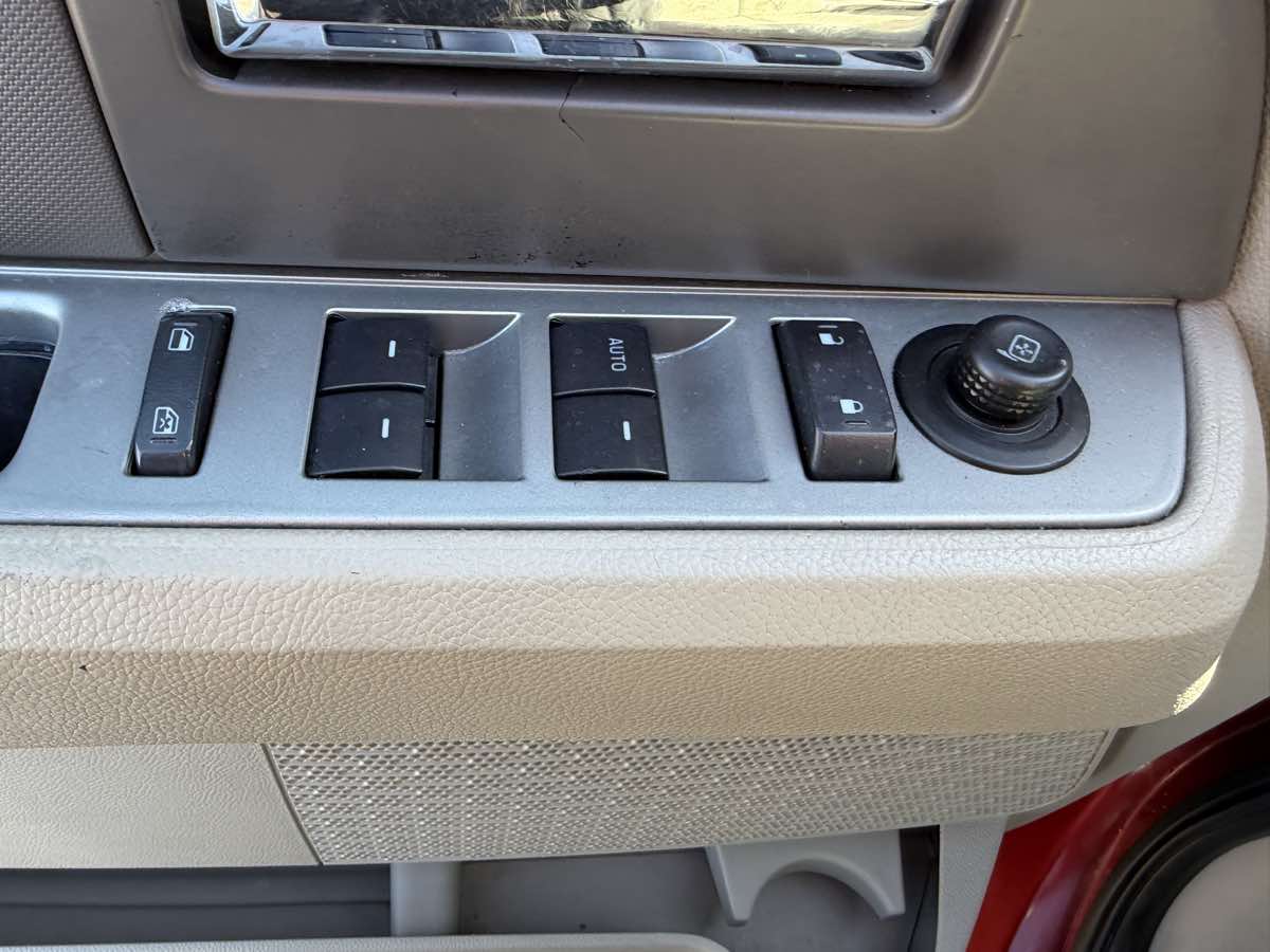 2013 Ford Expedition XLT - Photo 12
