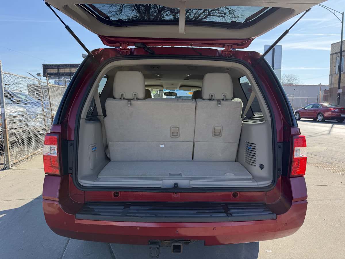 2013 Ford Expedition XLT - Photo 23